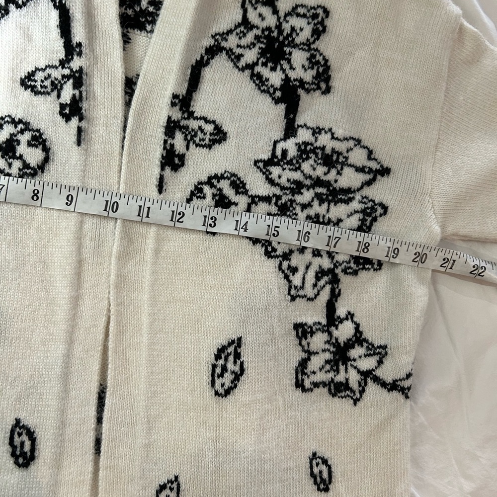 Anthropologie White Cardigan with Black Floral Embroidery - Picture 9 of 11